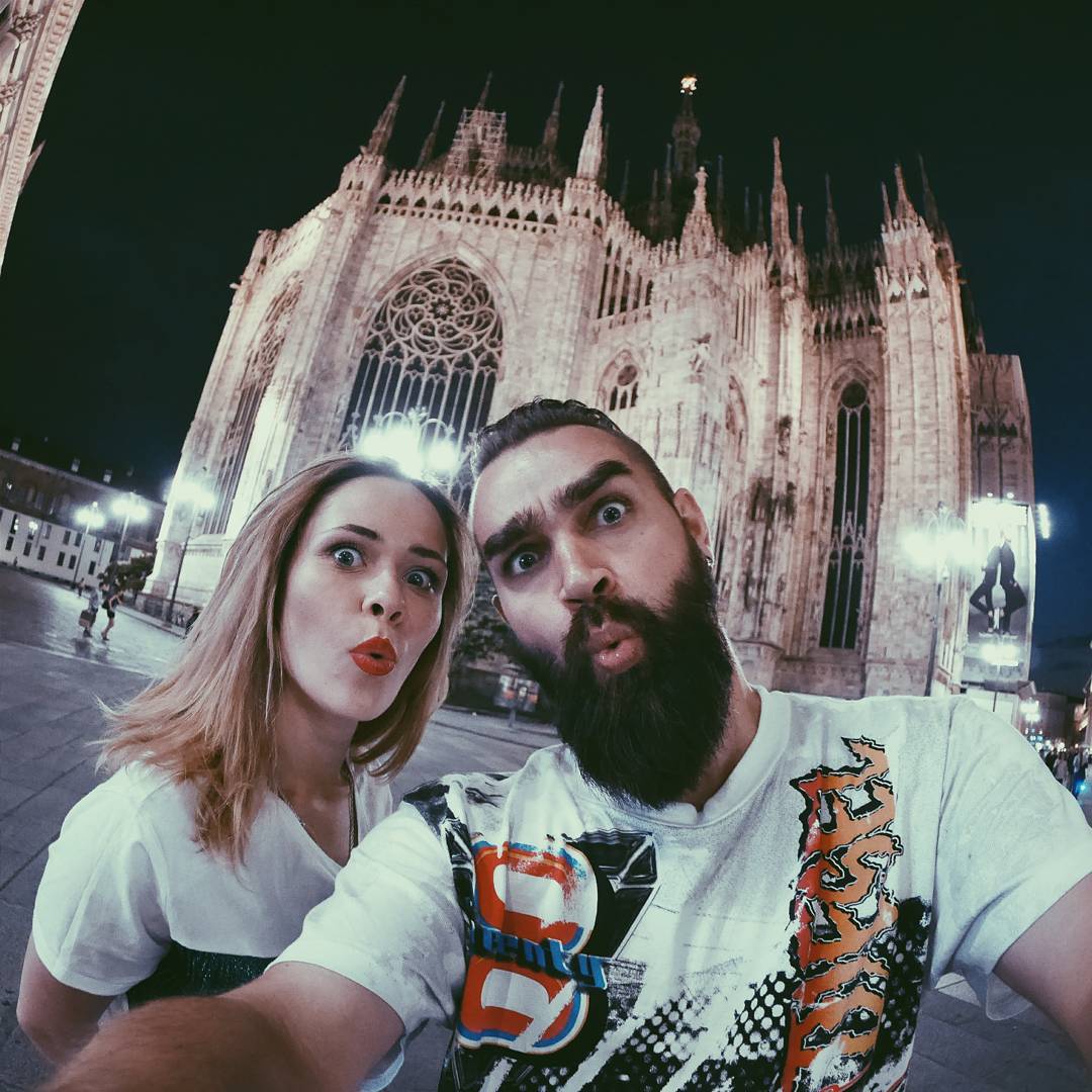 День для двоих: солистка The Hardkiss публикует романтические снимки с мужем из Милана 