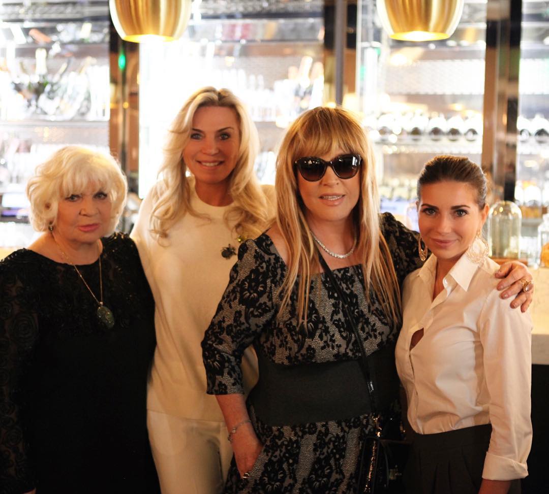 Стильно и со вкусом: Алла Пугачева порадовала поклонников новой причёской 