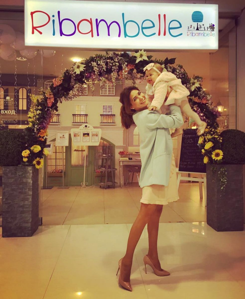 Екатерина Климова впервые показала лицо своей годовалой дочери 