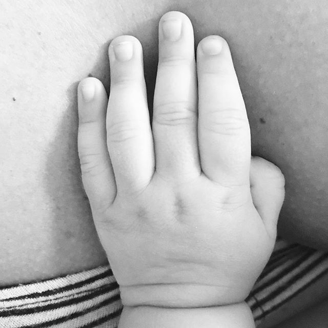 Горячая мамочка: впервые после родов Кэндис Свейнпол позирует в бикини