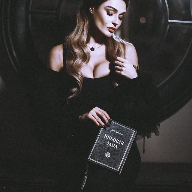 Минус два размера: Алена Водонаева уменьшила грудь