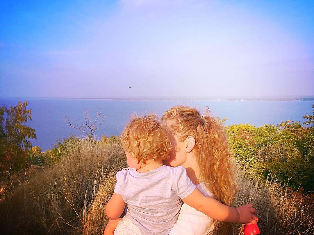 Яна Соломко показала подросшую кудряшку-дочь 