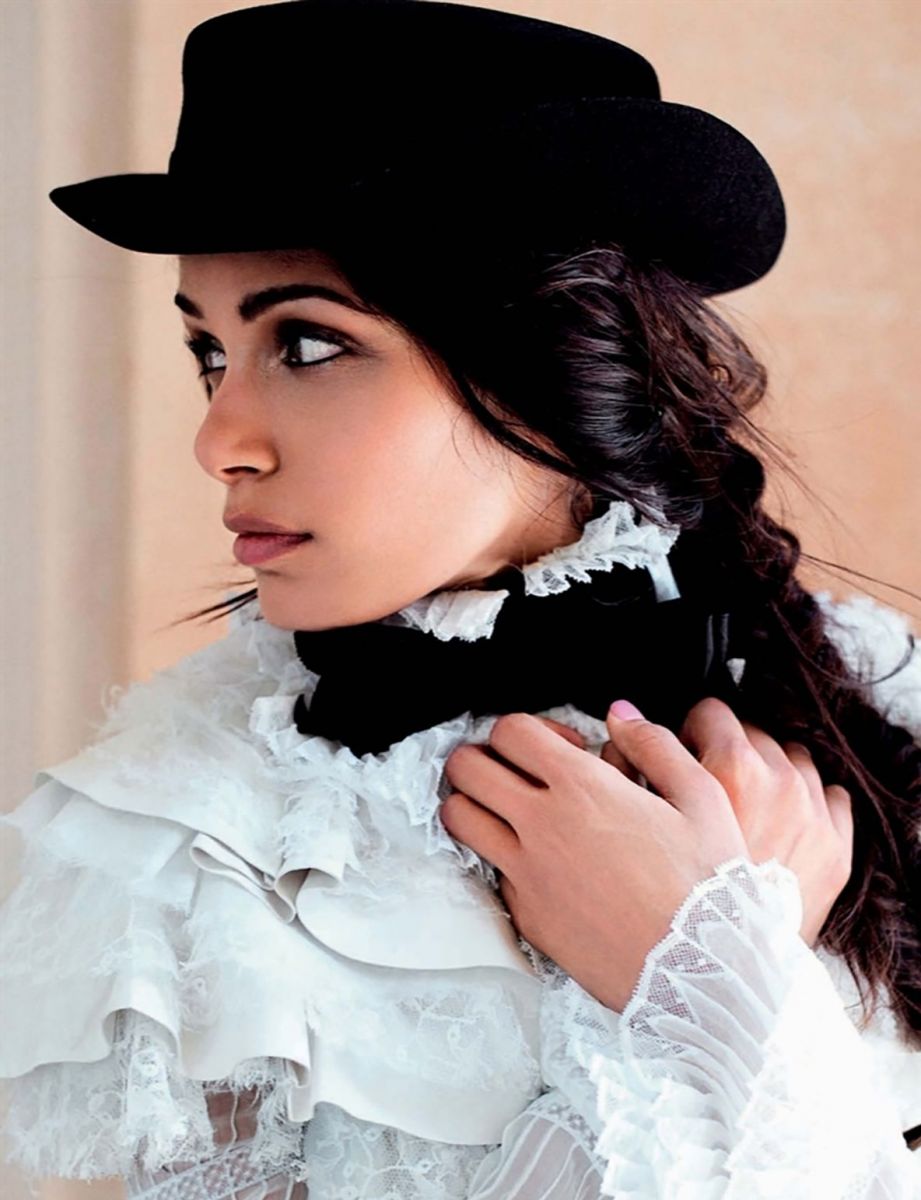 Фрида Пинто в новой фотосессии