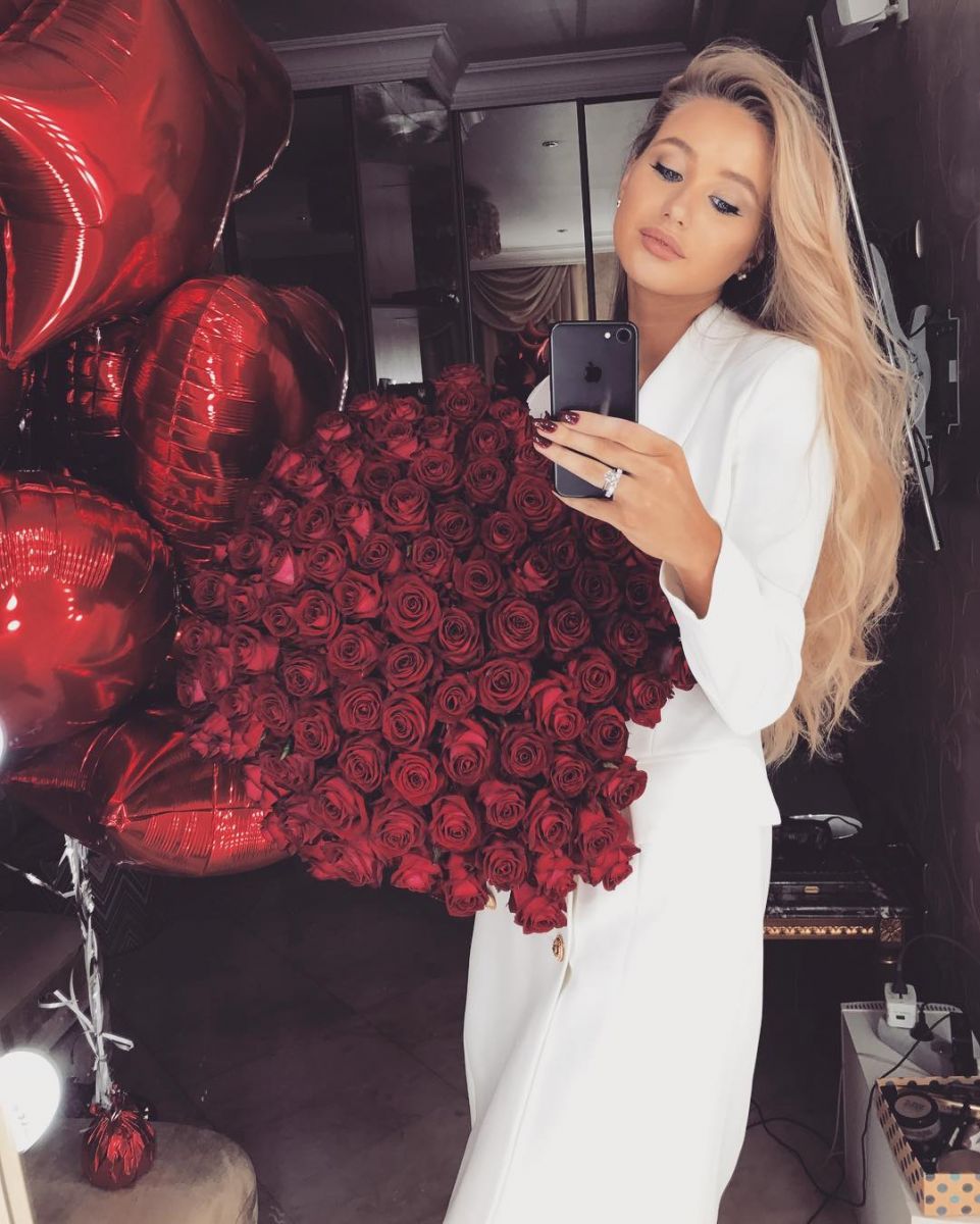 Николай Тищенко женился на 22-летней возлюбленной