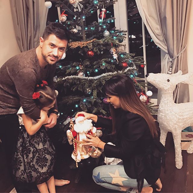 Семейная идиллия: Ани Лорак отметила Новый год с любимым мужем и подросшей дочерью