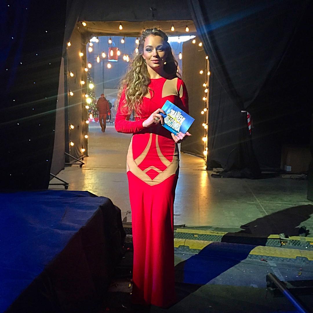 Жена Вячеслава узелков появилась в финале шоу "Зважені та щасливі-6" в нежном образе