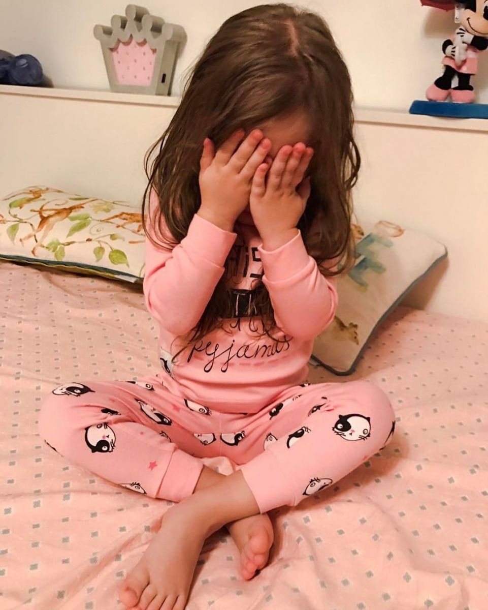 Видео: подросшая дочь Кристины Асмус и Гарика Харламова трогательно поздравила своего звездного папу