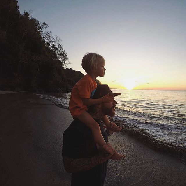 Тимати растрогал поклонников умилительными фото с дочерью Алисой