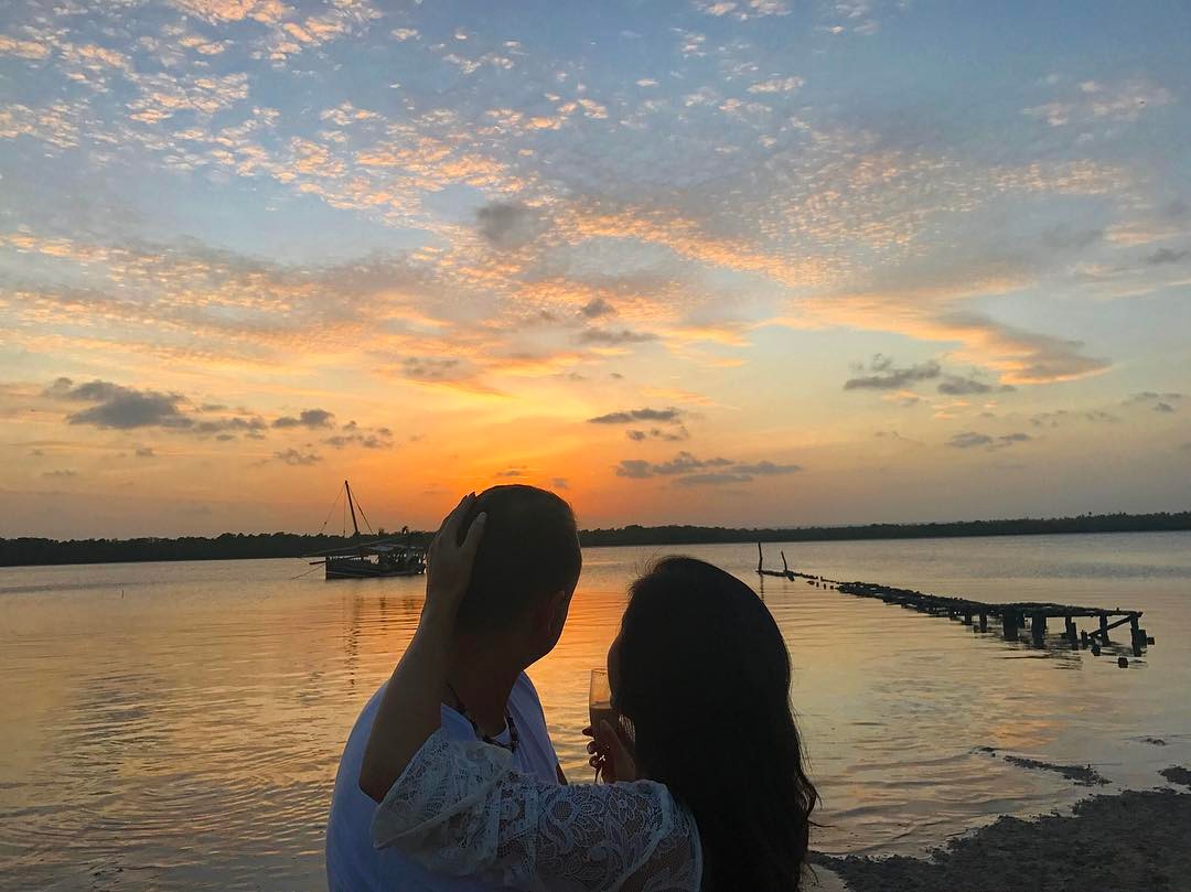 СМИ: Певица Нюша тайно вышла замуж и беременна первенцем