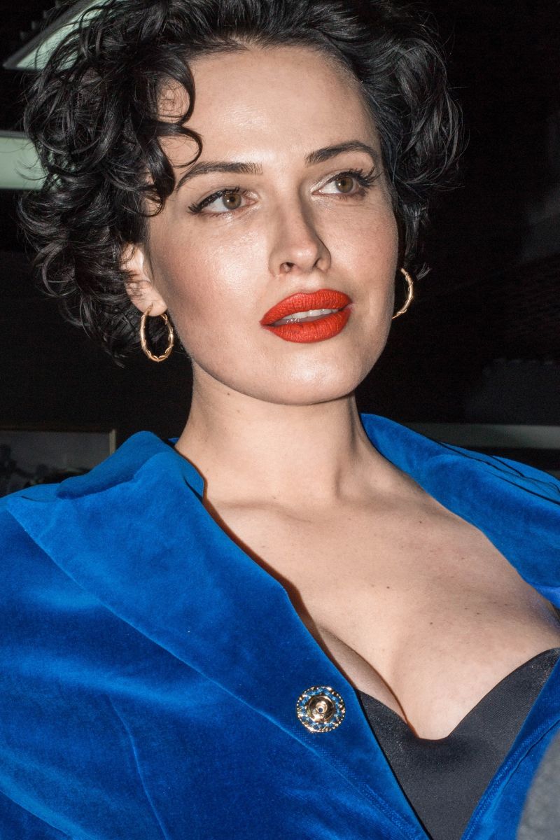 Даша Астафьева на показе Жана Грицфельдта