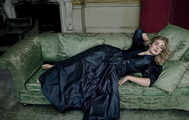 Утонченная красота: Адель украсила обложку Vogue