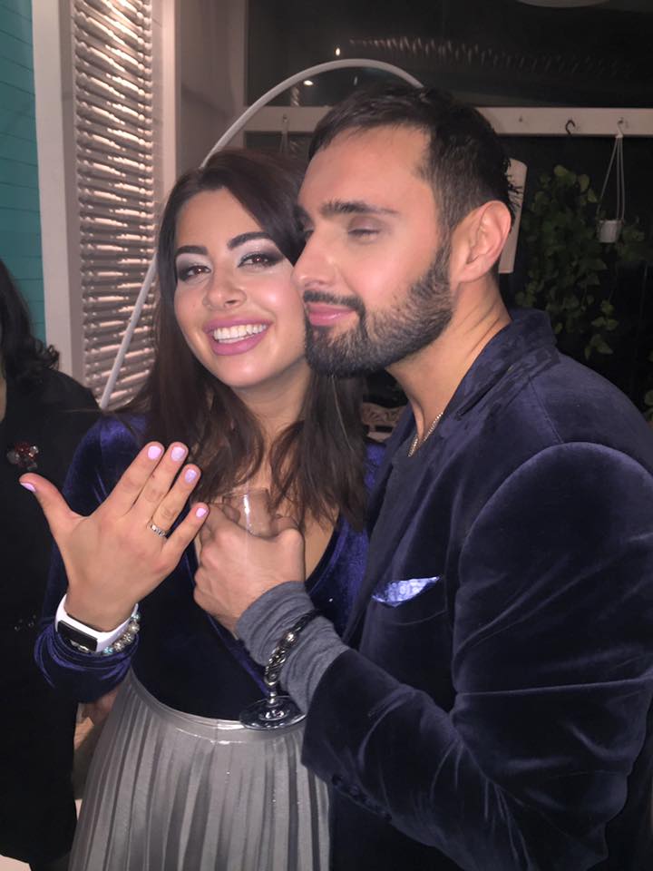 Подготовка к свадьбе в разгаре: невеста Виталия Козловского позирует в подвеченом наряде