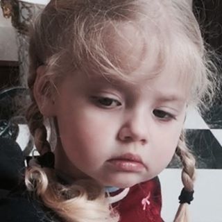 Крупным планом: Алла Пугачева опубликовала фото малышки-дочери