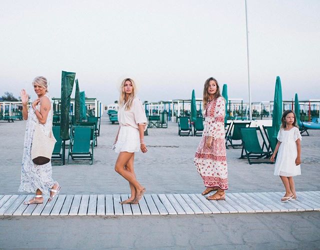 65-летняя мама Веры Брежневой восхитила молодым внешним видом в свой день рождения