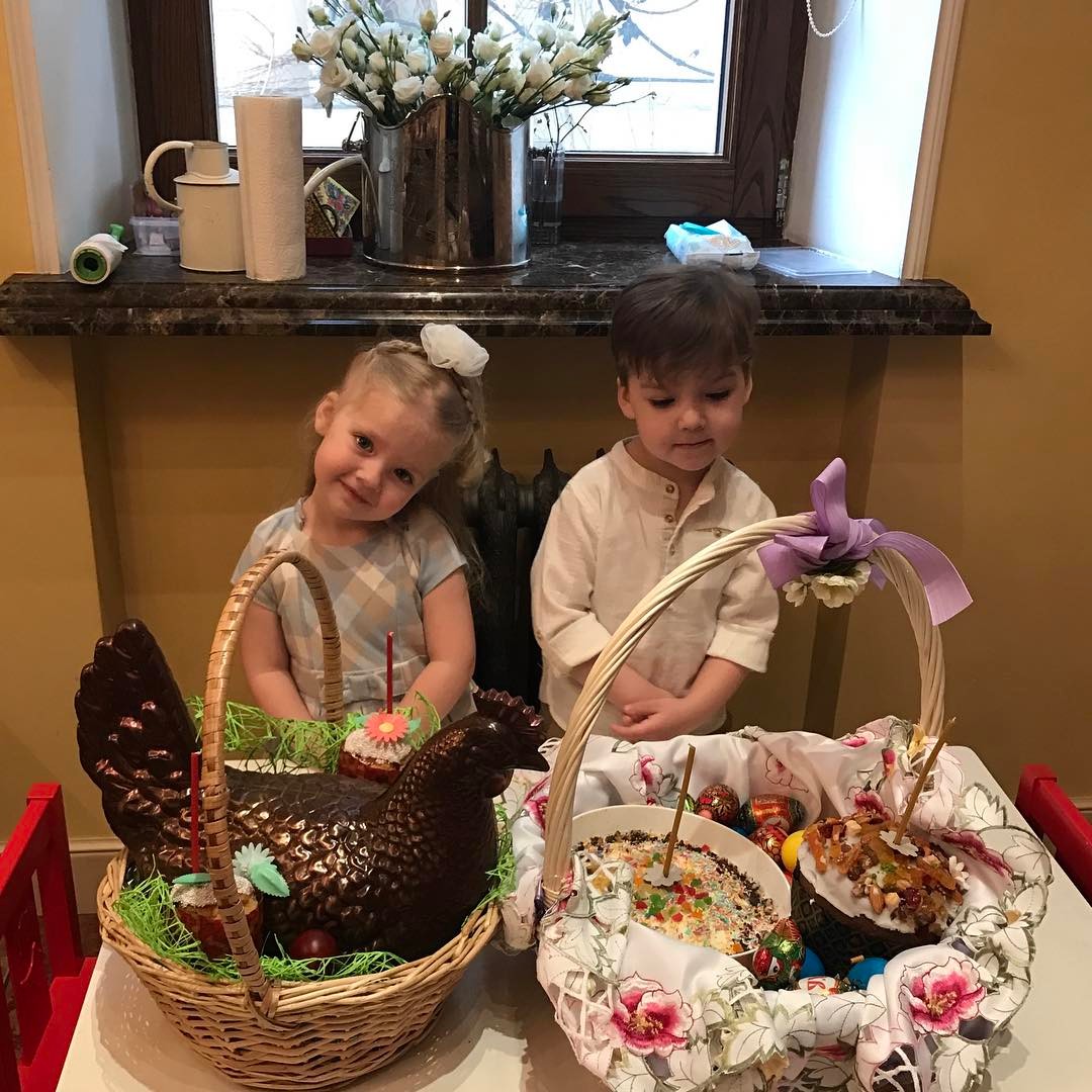 По маминым стопам: сын Аллы Пугачевой покорил сеть исполнением известной песни