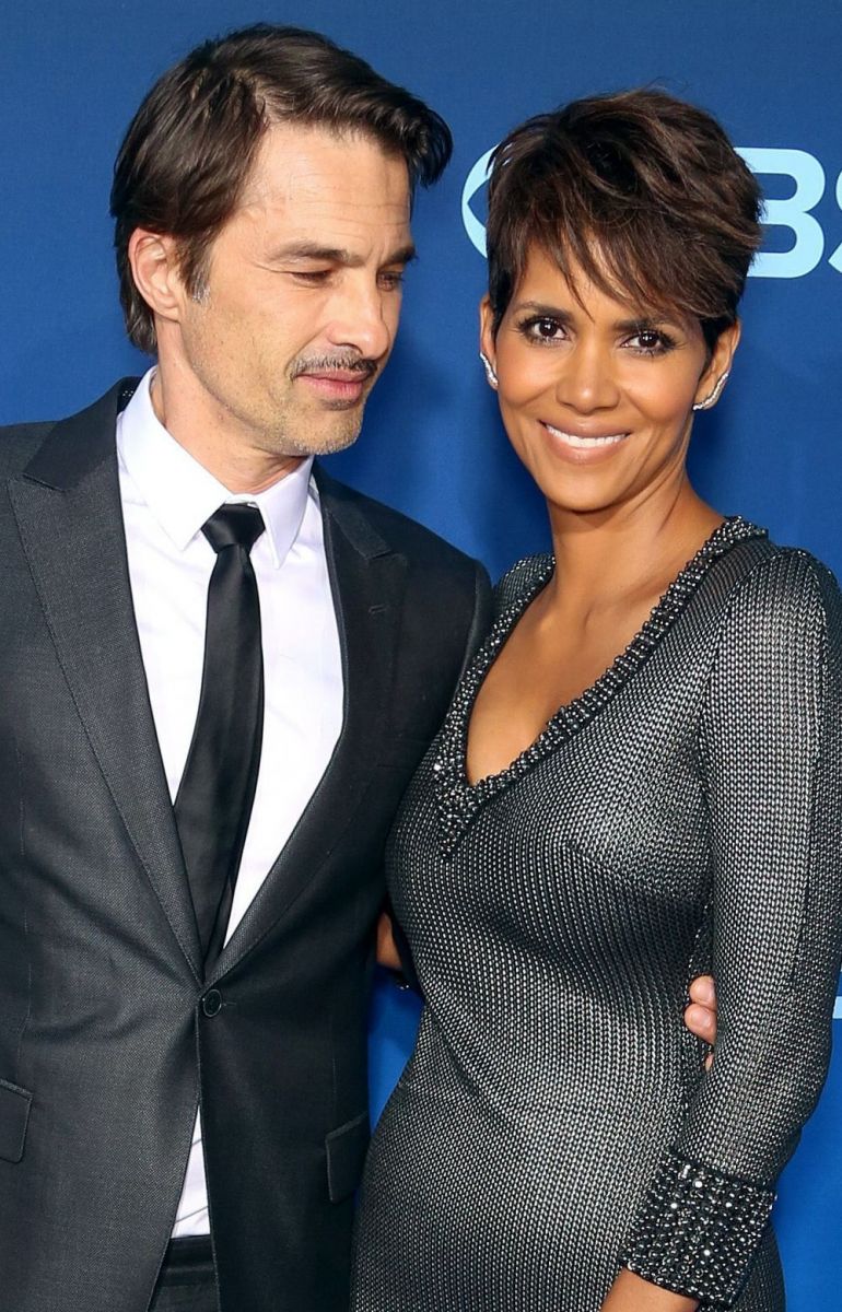 Официально: Холли Берри и Оливье Мартинес развелись