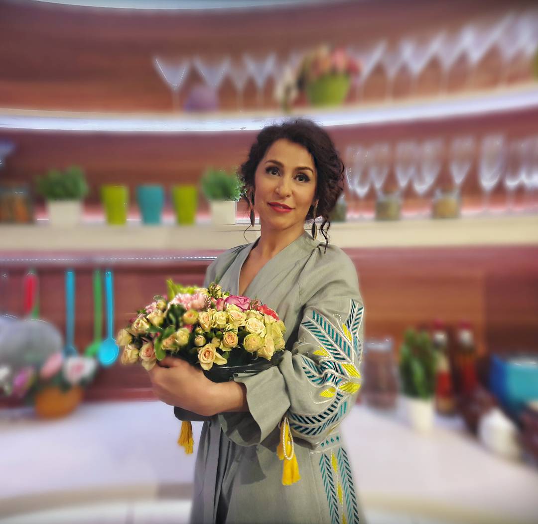 День вышиванки: звезды позируют в нарядах с украинскими орнаментами