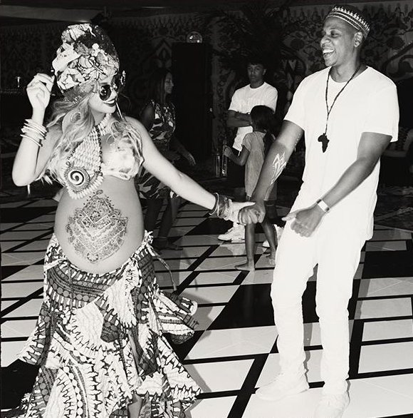 Девять месяцев в нарядах: все беременные луки Бейонсе