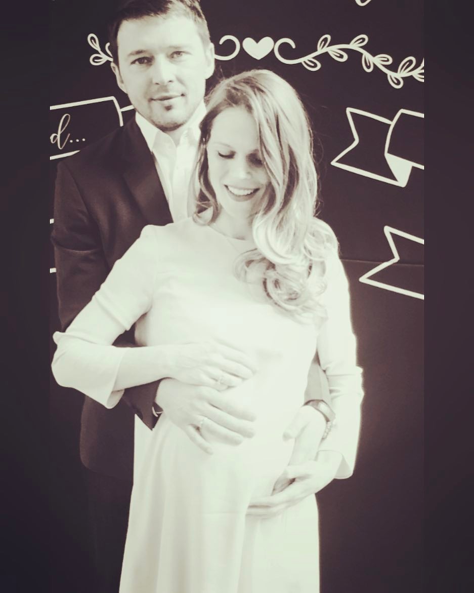 Ольга Фреймут опубликовала первое фото новорожденной дочери Евдокии