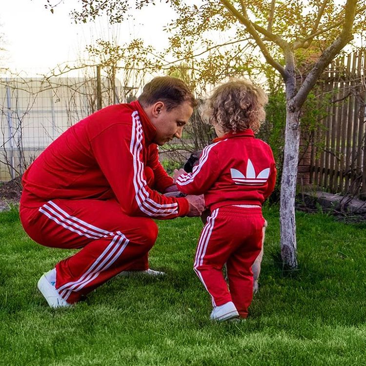 Маленькая банда: Яна Соломко показала своего мужа и подросшую дочь