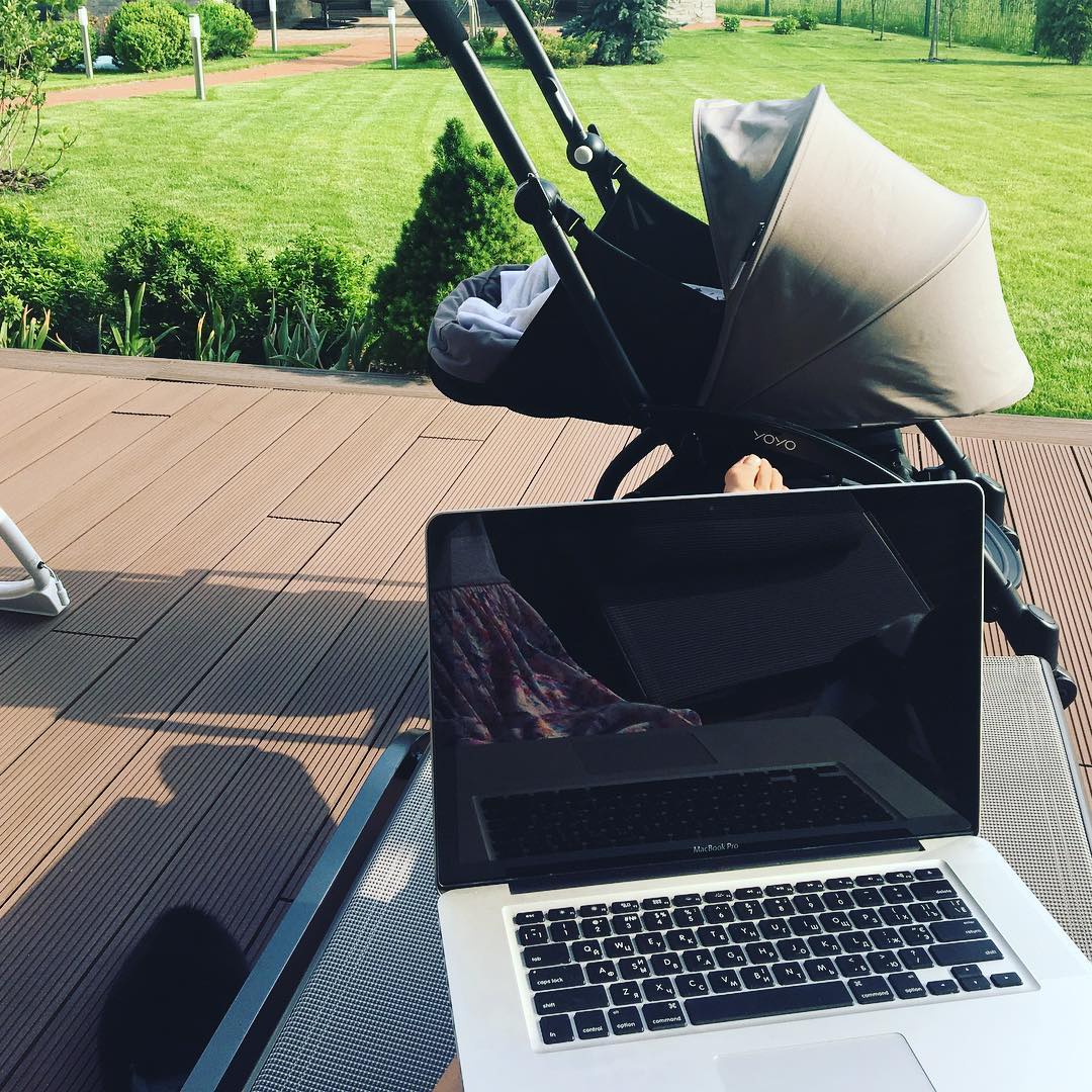 Катя Осадчая поделилась умилительным снимком с подросшим сыном