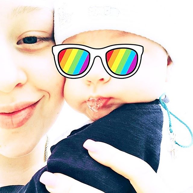 Будни молодой мамы Виктории Петрик: выступления, фото сына и признания в любви к мужу 