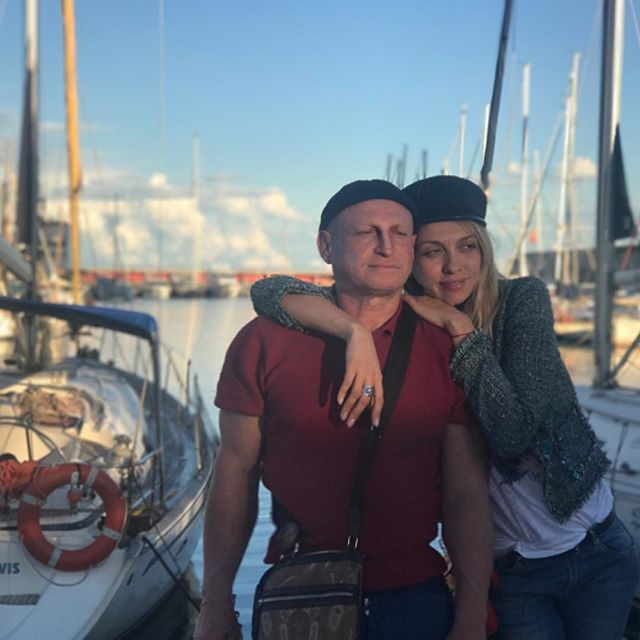 Кто на кого похож? Оля Полякова показала двух дочек на одном фото