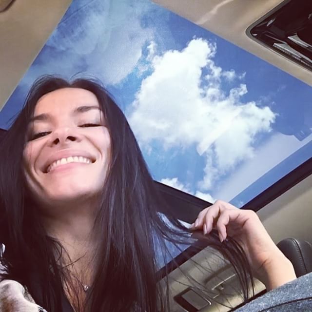 Надежда Мейхер: "Старший сын иногда называет моего мужа папой"