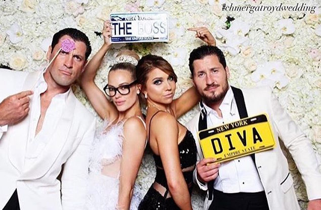 Теперь официально: Максим Чмерковский женился на Пете Мургатройд и устроил пышную свадьбу