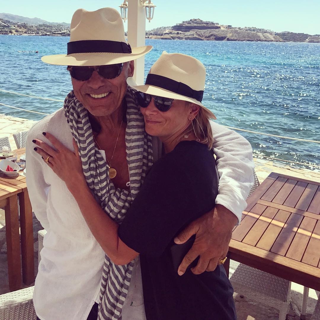 Юлия Высоцкая показала редкие фото взрослого сына Пети