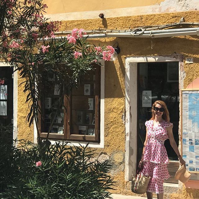 Ох уж эта мода! Наталью Водянову раскритиковали за &quot;бабушкин&quot; купальник