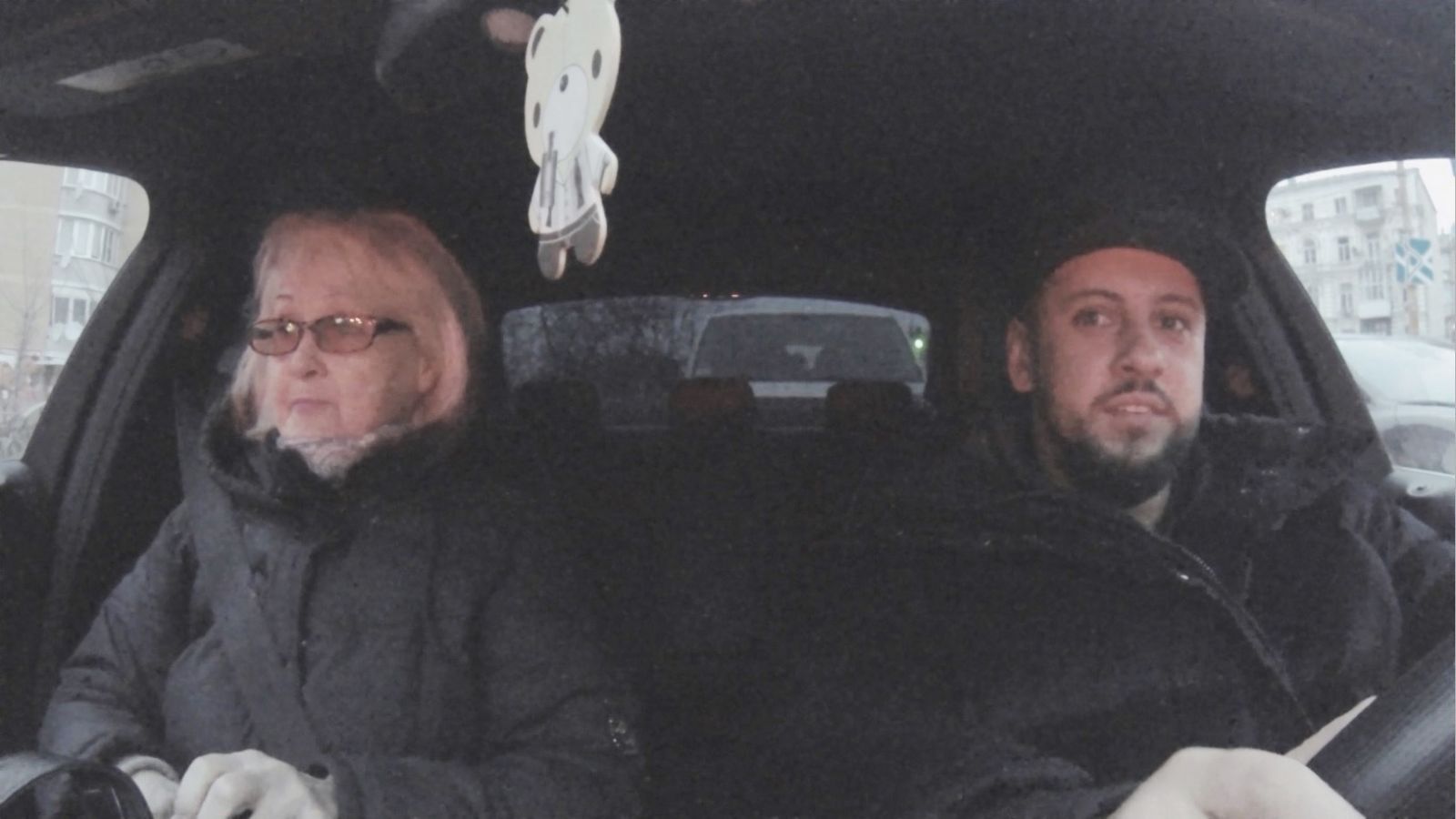 Monatik стал водителем такси 