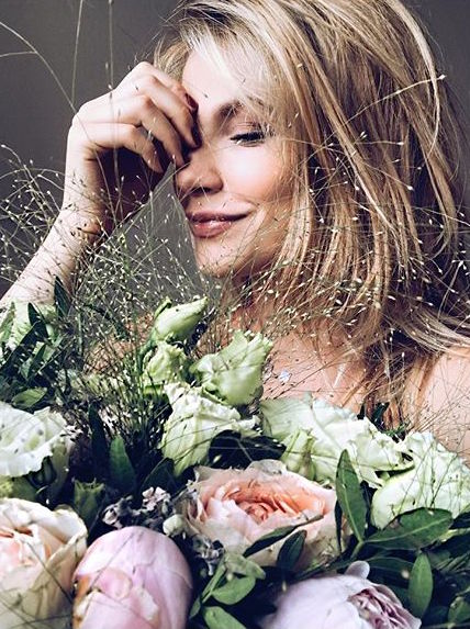 СМИ: 50-летняя Ольга Сумская впервые стала бабушкой