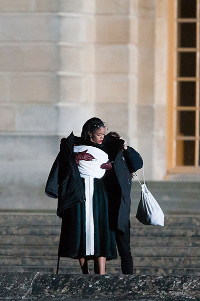 Эпатажная Рианна удивила элегантным образом в новой рекламной кампании Dior