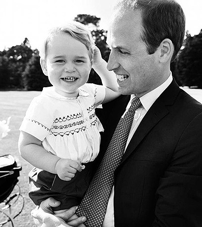 В сети появились первые официальные фото с крестин принцессы Шарлотты