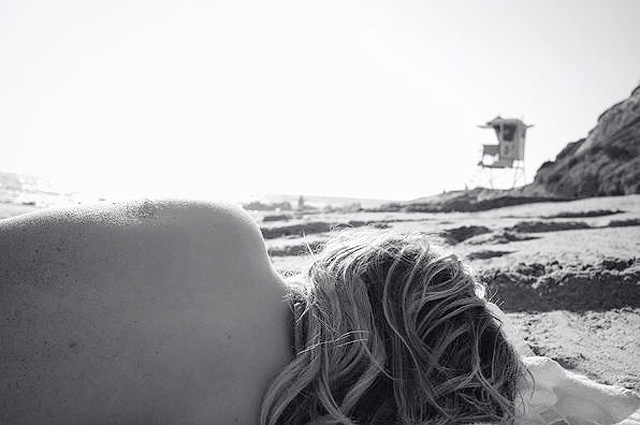 Горячо: Бруклин Бекхэм опубликовал фото Хлои Морец топлес