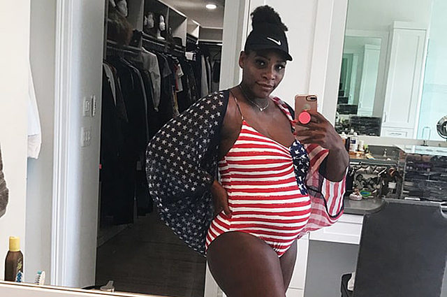 Серена Уильямс позирует в купальнике на седьмом месяце беременности