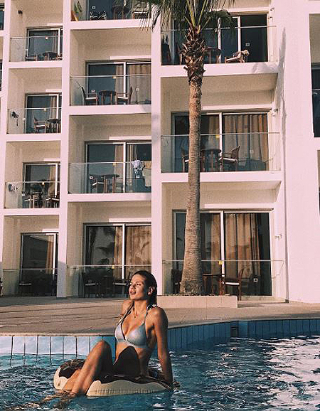 Любовь на фоне красивых пейзажей: фото с медового месяца Никиты Преснякова и Алены Красновой