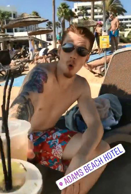 Любовь на фоне красивых пейзажей: фото с медового месяца Никиты Преснякова и Алены Красновой