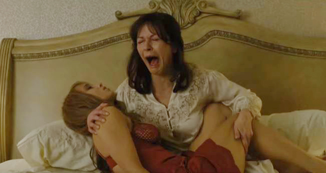 Невероятное перевоплощение: в сети появились первые фото Кэтрин Зета-Джонс в образе накробаронессы