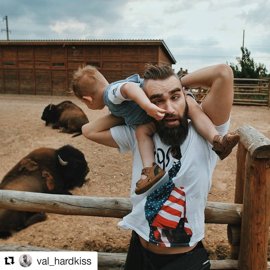 Дневник молодой мамы: Юлия Санина рассказала о первом путешествии заграницу с сыном