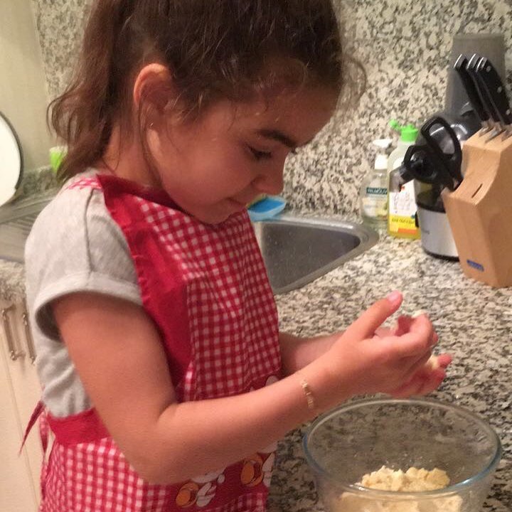 Маленькая хозяюшка: дочь Ани Лорак делает первые успехи в кулинарии