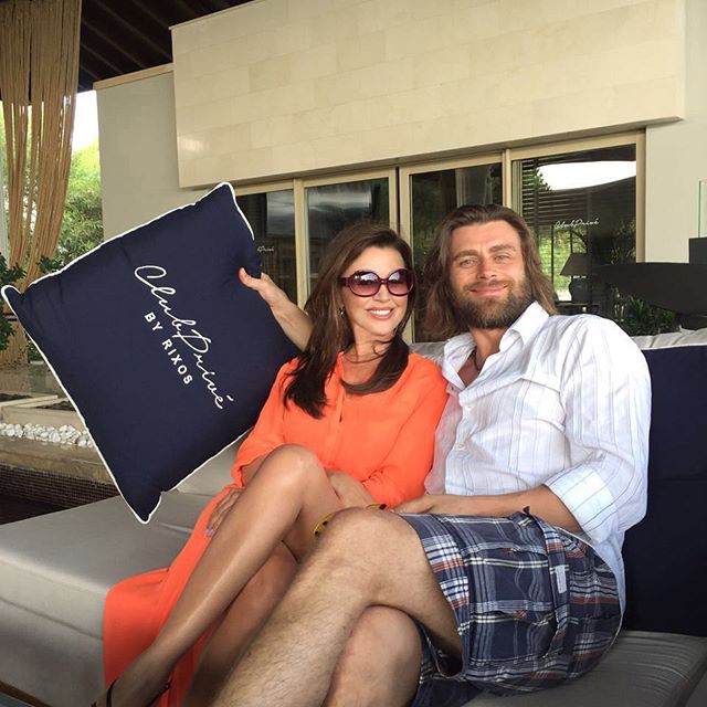 Анастасия Заворотнюк влезла в долги размеров почти в один миллион долларов