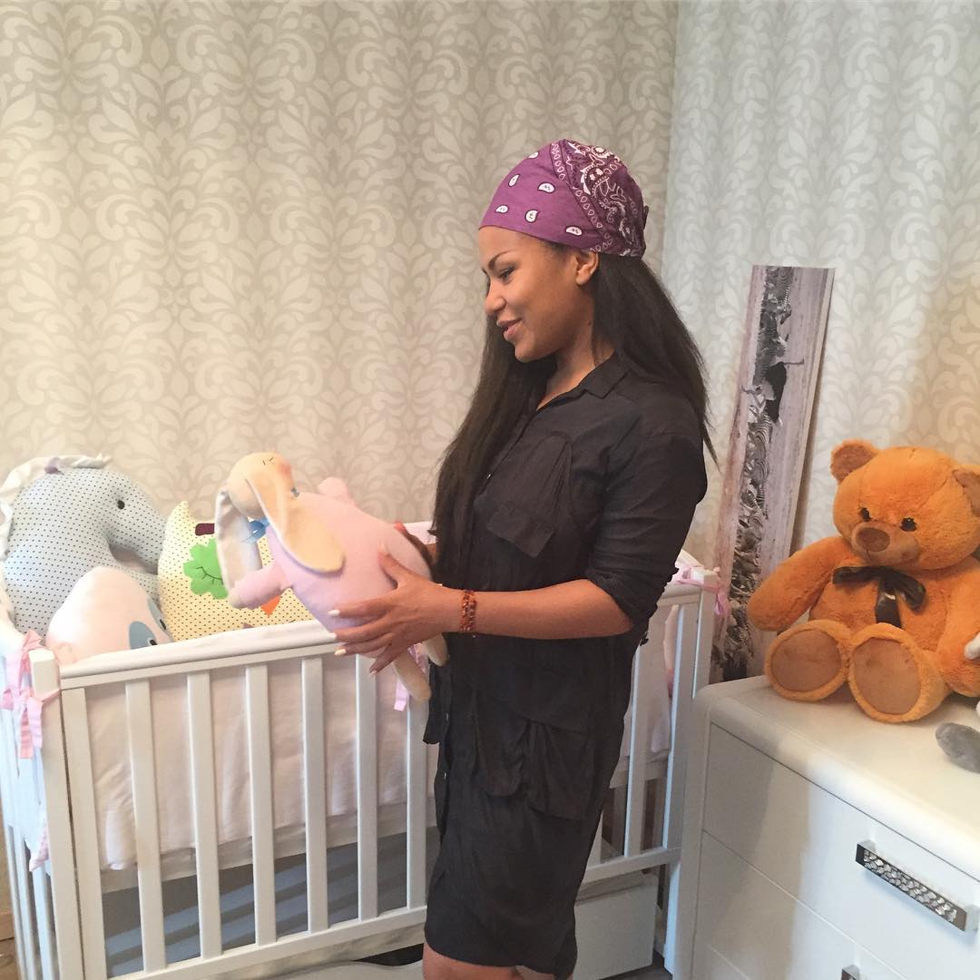 Гайтана впервые показала дочь