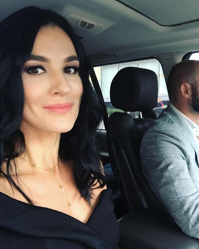 Редкое фото: Маша Ефросинина позирует с мужем