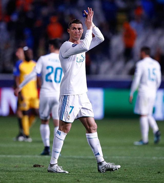 Селена Гомес, Криштиану Роналду, Бейонсе: Instagram назвал 10 самых популярных профилей в мире