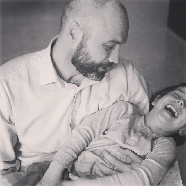 Наш первый утренник: Маша Ефросинина расплакалась на празднике сына