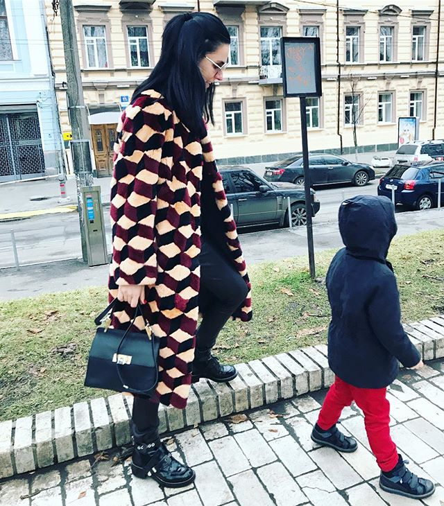 Маша Ефросинина взорвала сеть зажигательным танцем с сыном: видео