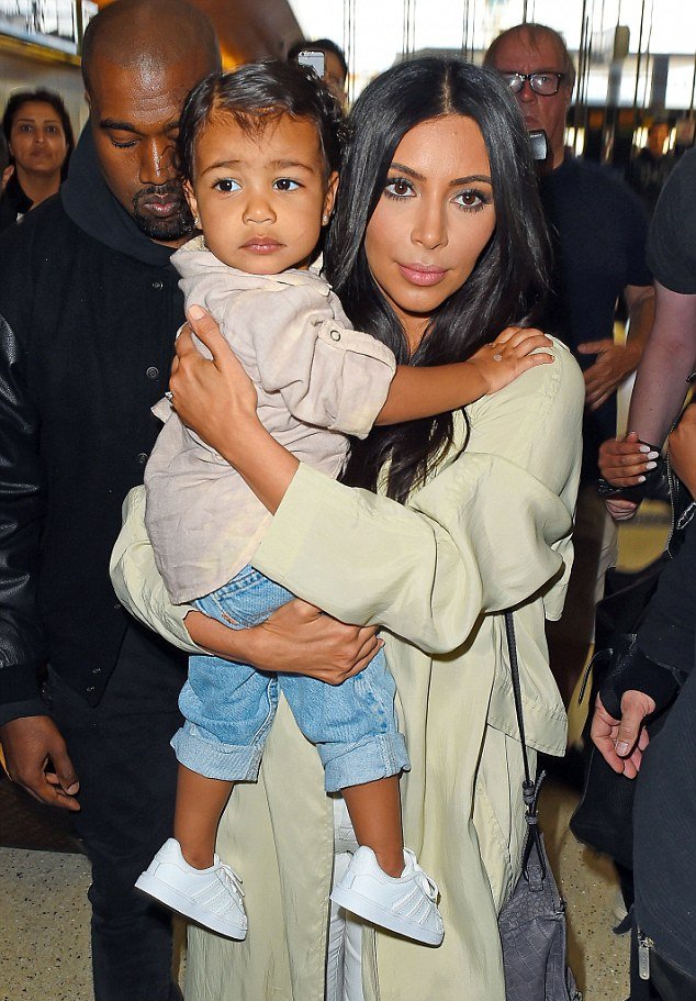 СМИ: стал известен пол будущего ребенка Ким Кардашьян и Канье Уэста