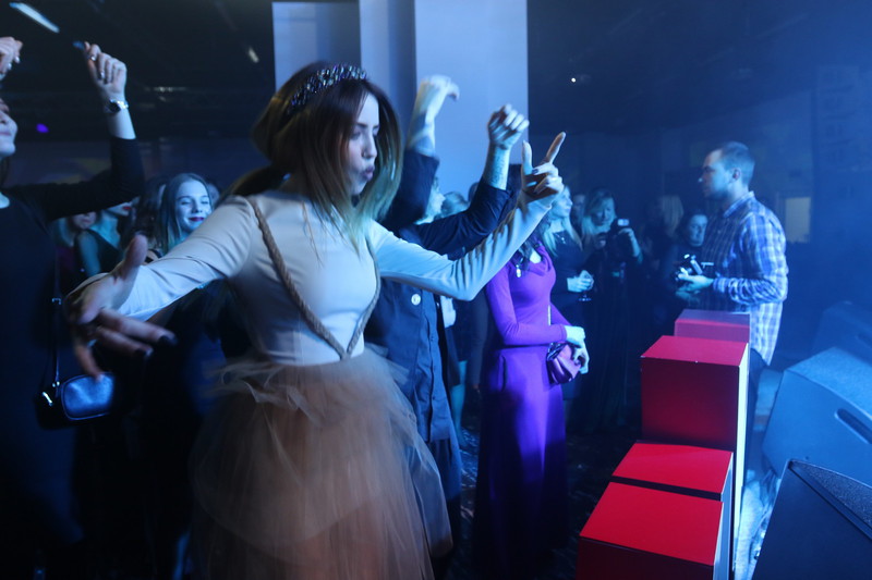 Звездные танцы: Надя Дорофеева, Вика из &laquo;Неангелов&raquo;, Оля Полякова и другие оторвались на Viva! Бал